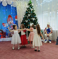 Новый год в группе "Ягодка" Новый год в группе "Ягодка".